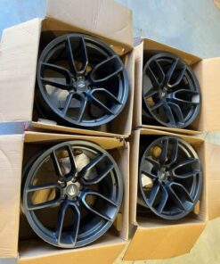 Dodge Charger SRT Hellcat Replica Wheels